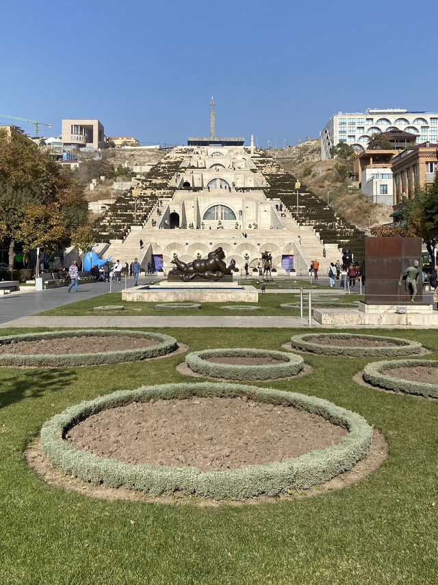 Cascade Complex, Yerevan: Art and Views 