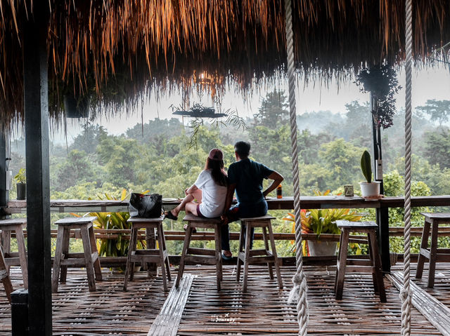 บ้านหอมเทียน ที่เที่ยวและจุดชมวิวสวนผึ้งยอดฮิต!