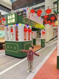 【 充滿懷舊風的香港老大街市集 】