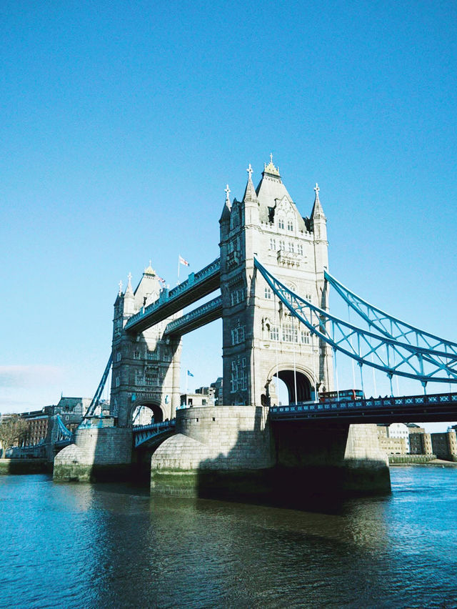 London’s Timeless Icons! 🇬🇧✨