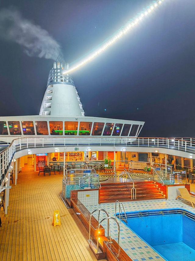 Genting Dream Cruise: A Luxurious Voyage on the High Seas 