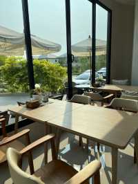 Benjamin Coffee and Nonsense คาเฟ่บางขุนเทียน