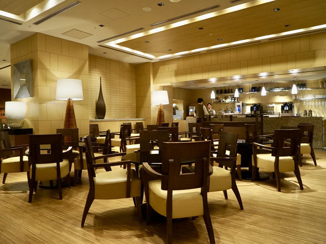 Elegant Afternoon Tea at Hyatt Regency Tokyo