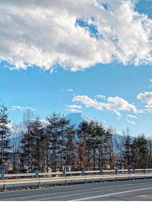 🏔️✨ 富士山真的太壯觀了！ ✨🏔️