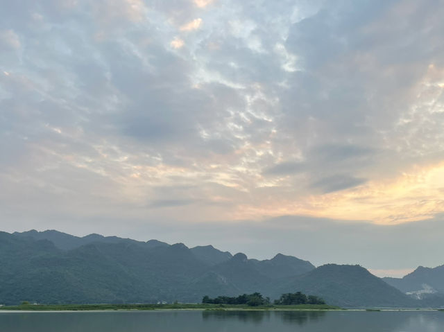 หาดทรายท่าล้อ ท่าม่วง