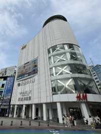 台北西門町一日遊：潮流與歷史的交織之旅🛍️🏮