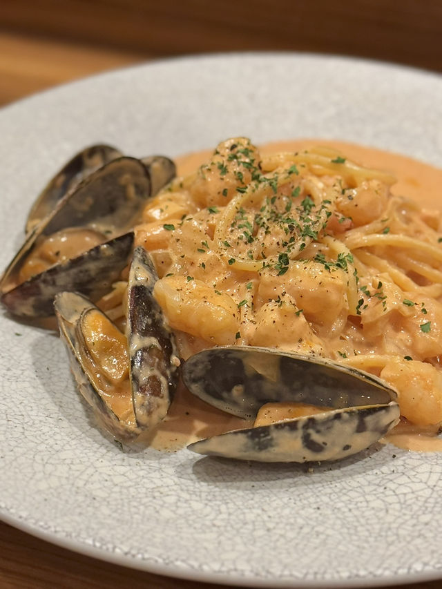 【大阪/北新地】隠れ家空間で本格ビストロ料理が味わえるお店