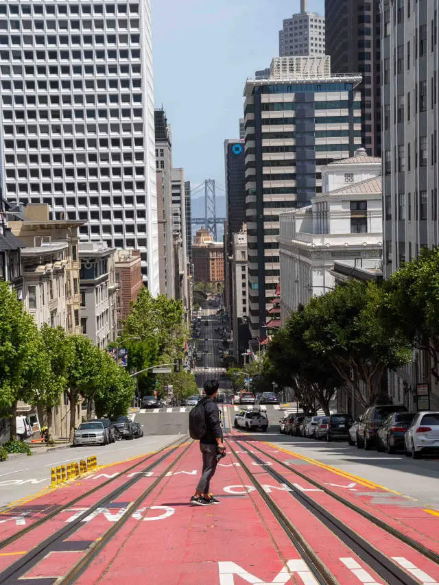 Exploring the Streets of San Francisco