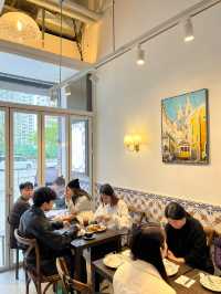  元朗人氣Café 💕 𝐁𝐫𝐚𝐯𝐚 𝐉𝐚𝐯𝐚 𝐂𝐨𝐟𝐟𝐞𝐞✨高質Brunch＋自家製巴斯克蛋糕😋
