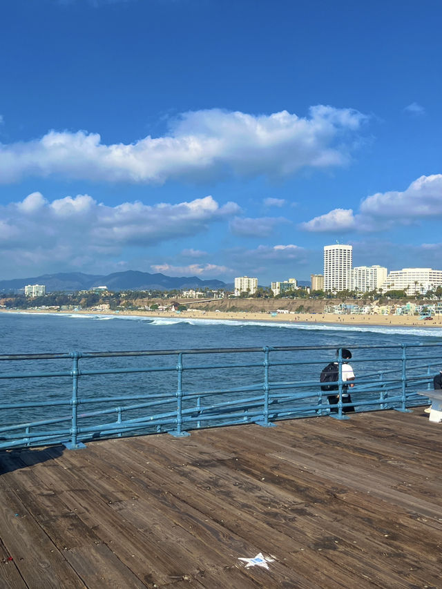 【🌊カリフォルニアの絶景ビーチ！「サンタモニカビーチ」完全ガイド🚲✨】