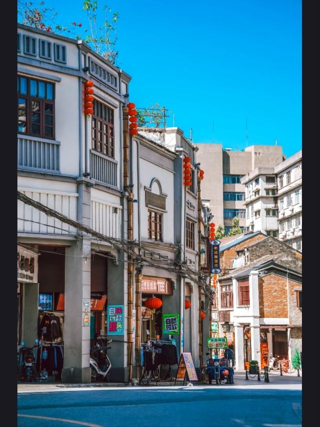 Song Dynasty Arcade Street -Zhaoqing’s Historical Urban Life