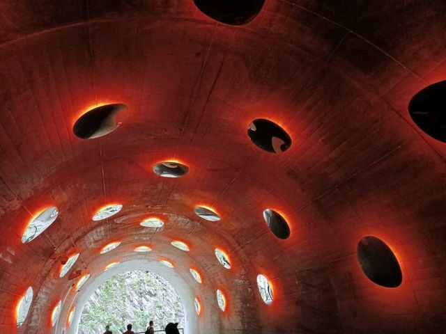 清津峡トンネルでアートと景色を楽しむ