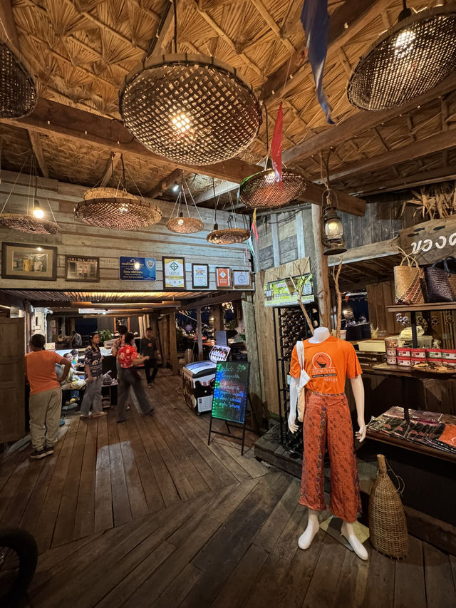 ร้านอาหารวิวยอ ศรีปากประ พัทลุง อร่อย วิวหลักล้าน