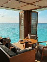 🌊🌴 Explore Maldives – A Slice of Paradise on Earth! 🐚☀️