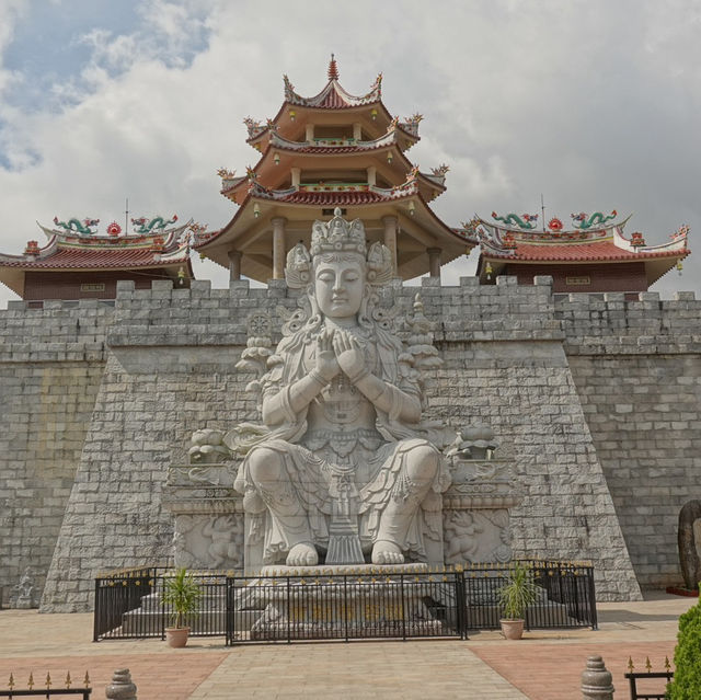 500 Lohan Temple: A Spiritual Marvel