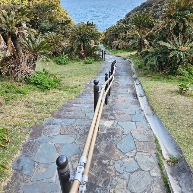 崖の上にあるパワースポット