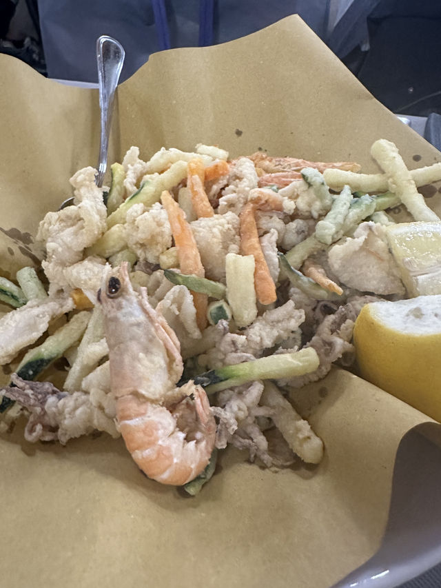 意大利小鎮Fabriano🇮🇹嘆地道海鮮美食🦐🦑🐙🐠