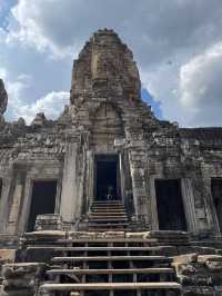 🇰🇭 Bayon: A Temple of Frescos