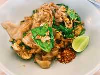 ร้าน Khaothong Hill (เขาทอง ฮิลล์) กระบี่