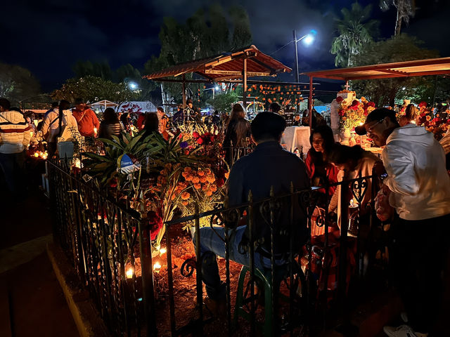 【Día de Muertos in Oaxaca】“死”を祝う、不思議であたたかいお祭り。