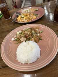 คาเฟ่ บ้านพึ่งศิลป์