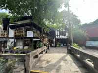 Wandering Through Longmenhao & Xiahaoli — Hidden Charm by the Yangtze