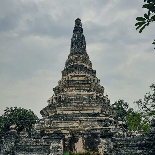  วัดสามวิหาร พระนอนองค์ใหญ่ อายุ 600 ปี