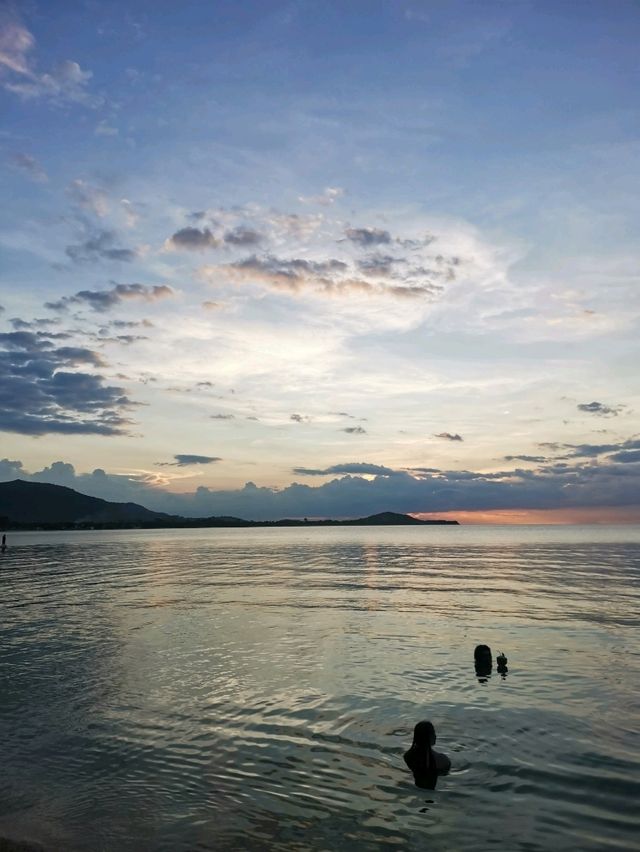 Escape Beach Resort เกาะสมุย