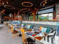 Dawn til Dusk Restaurant ห้องอาหารวิวทะเลภูเก็ต