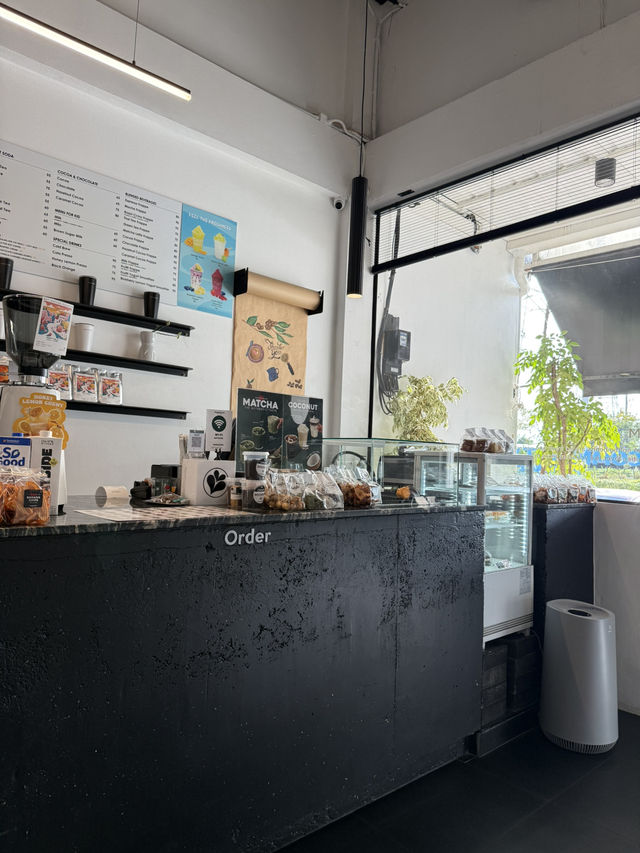 Roastniyom Coffee - ร้านกาแฟสุดฮิตสาขาพายัพ