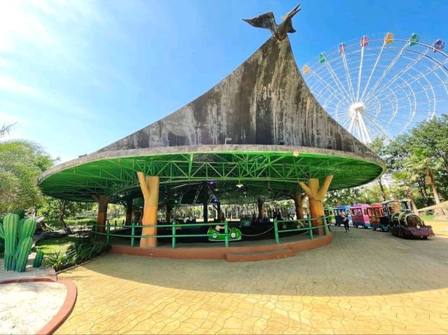 恐龍樂園