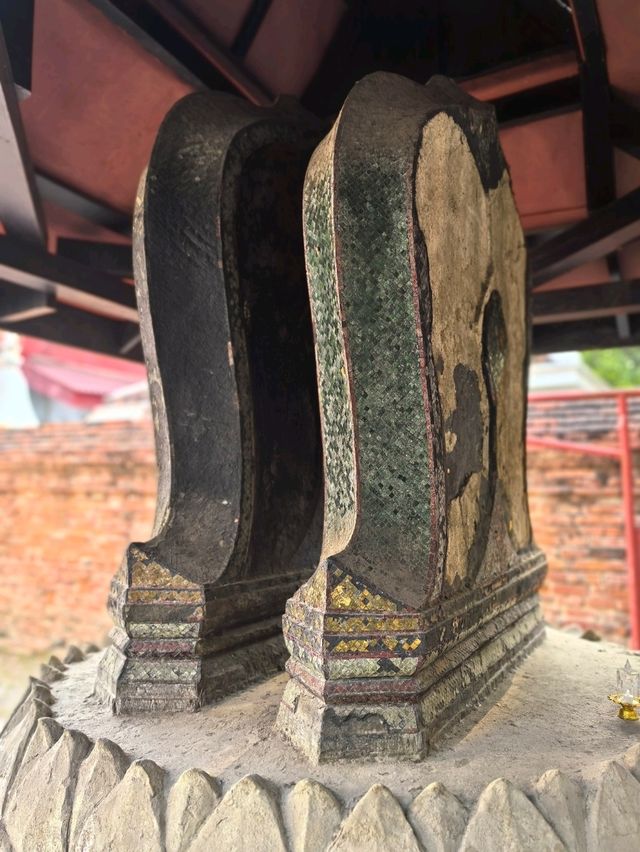 วัดพุทไธศวรรย์: โบราณสถานริมแม่น้ำเจ้าพระยา