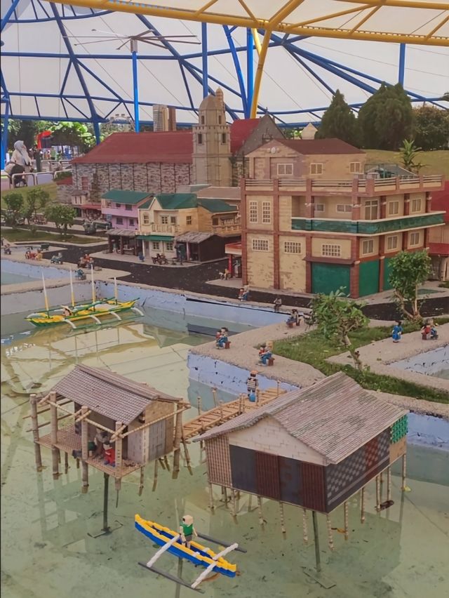Brick by brick, we built the world: Miniland