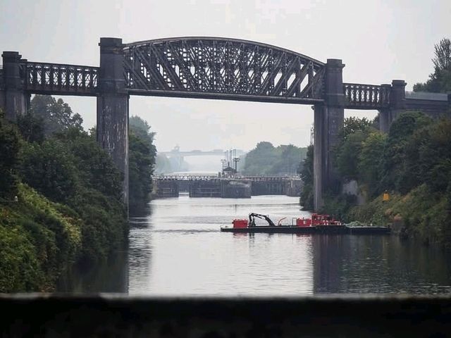 Enjoyed an excellent round trip on the canal aboard the Mersey ferry Snowdrop
