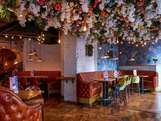A beautiful place to eat whether indoor or outdoors, There many restaurants under the roof