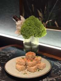 呢間餐廳環境舒適，食物質素好。