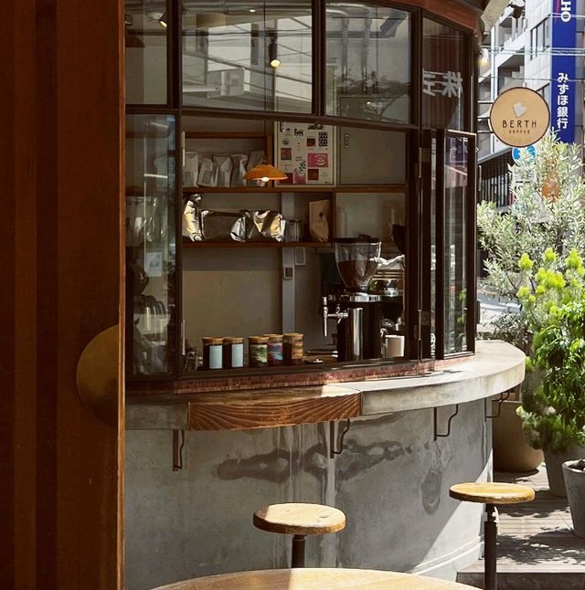 BERTH COFFEE