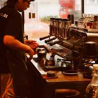 Bottomless cafe