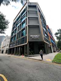 “Cozy Clean Convenience by Lavender MRT”