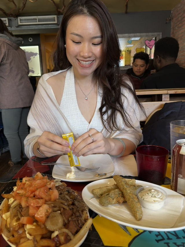 Weekend 👣 in Montreal: Bagels & Poutine at Their Best