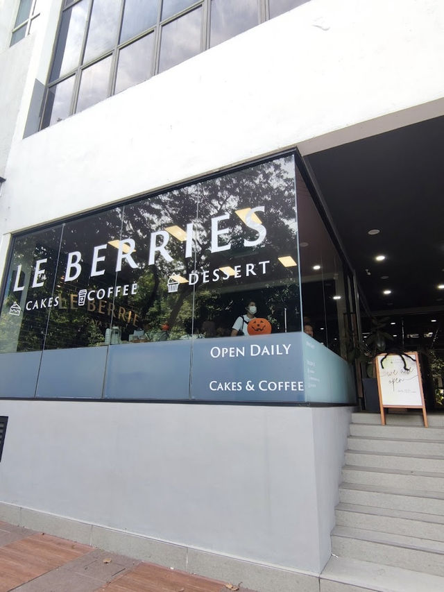 Le Berries Gaya Street, A Hidden Gem for Cake Lovers in Kota Kinabalu