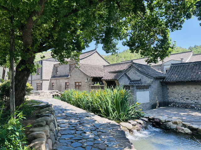 เมืองน้ำกู่เป๋ย (Gubei Water Town, 古北水镇)