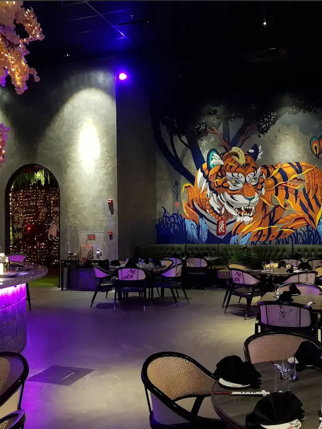 Night Bites & Neon Lights: FUHU’s Supper Scene Unveiled
