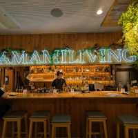 伊勢 | AMAMI LIVING 白天是咖啡店、晚上化身酒吧