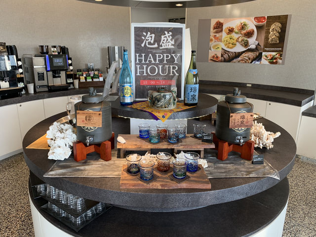 🛏️ Warm Hospitality at the Heart of Naha – Naha Tokyu REI Hotel