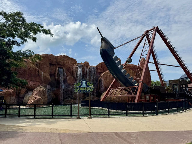 Desaru Coast Adventure Waterpark: A Splash Hit! 🌊🥳