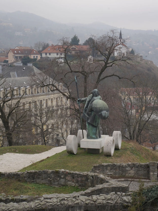 🇭🇺多瑙河寶藏小鎮｜埃斯泰爾戈姆旅行攻略