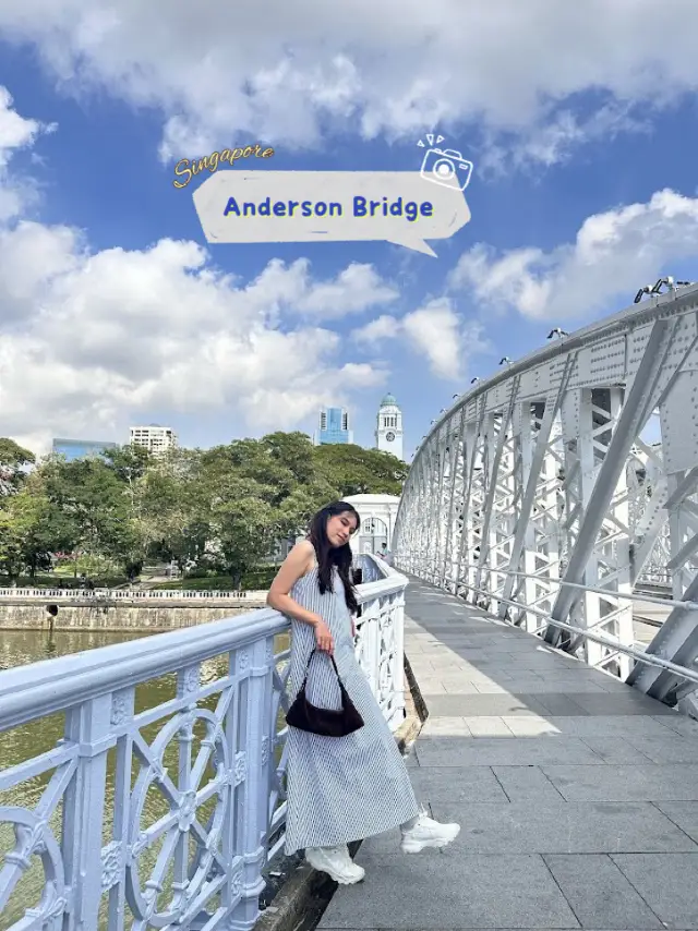 Anderson Bridge, the white steel bridge in Singapore