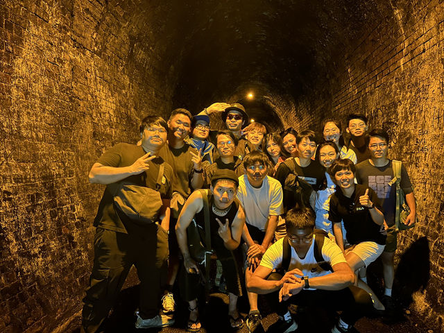 紐西蘭旅遊景點—🌌 Karangahake Tunnel｜走進礦工時代的時光隧道