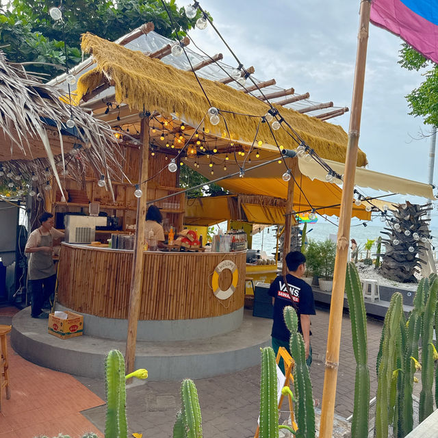หาดไม่ลับ มุมพัทยาเพียบ ❤️‍🔥 Lighthouse Bay 